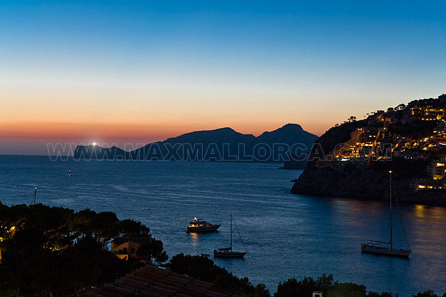 villa_puerto_andratx_mallorca_sonnenuntergang_sunset_violi_near_villa_italia_first_mallorca_location_ (45).jpg